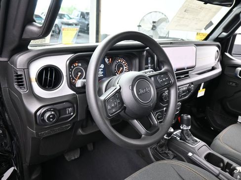 New 2026 Jeep Gladiator Sport image 10