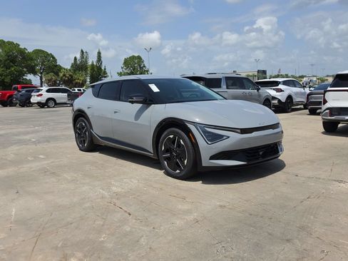 New 2026 Kia EV6 Wind AWD/4WD image 2