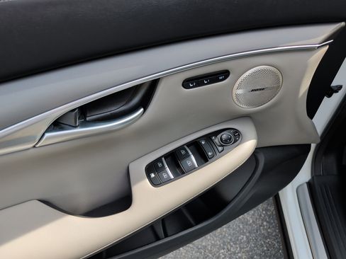 Certified 2025 INFINITI QX50 Luxe w/ Cargo Package image 17