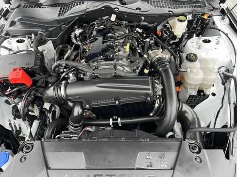 Used 2025 Ford Mustang Coupe image 25