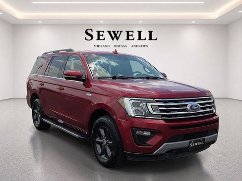 Used 2019 Ford Expedition XLT w/ Equipment Group 202A AWD/4WD image 6