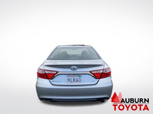 Used 2015 Toyota Camry SE FWD image 6