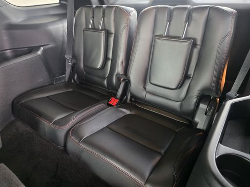 Used 2017 Ford Explorer Sport w/ Equipment Group 401A AWD/4WD image 43