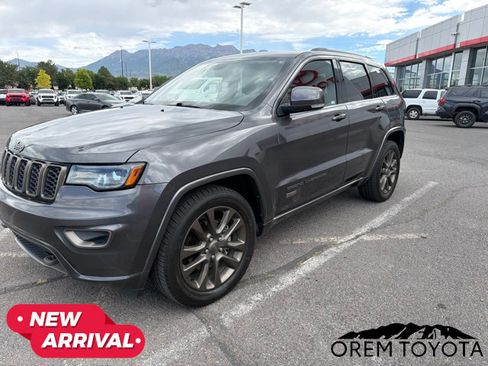 Used 2017 Jeep Grand Cherokee Limited 75th Anniversary AWD/4WD image 7