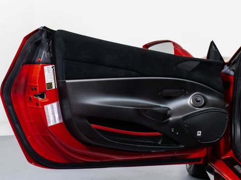 Certified 2020 Ferrari 488 Pista Spider image 36