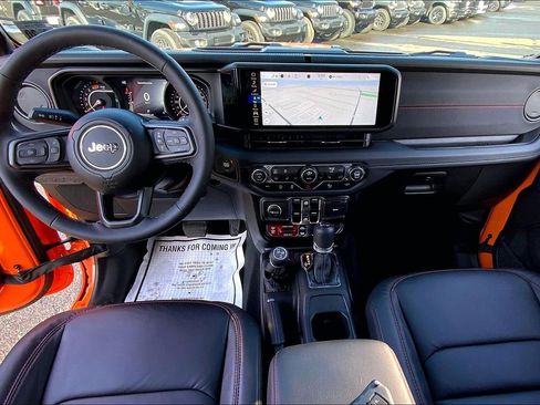 Certified 2025 Jeep Wrangler Unlimited Rubicon image 14