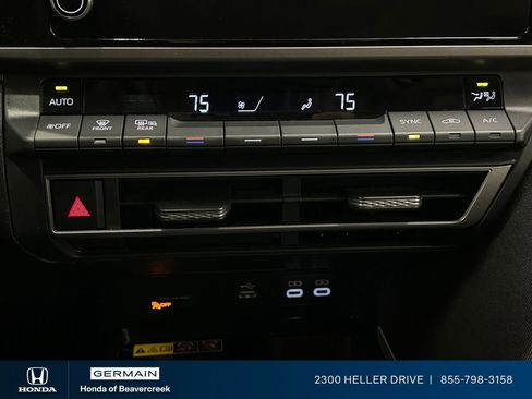 Used 2025 Toyota Camry LE image 24