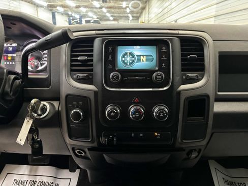 Used 2017 RAM 2500 Tradesman w/ Chrome Appearance Group image 16