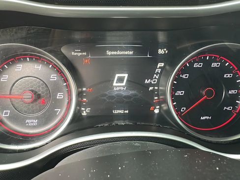 Used 2016 Dodge Charger SXT RWD image 31