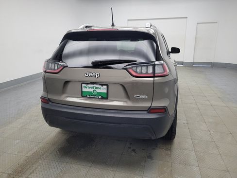 Used 2019 Jeep Cherokee Latitude w/ Popular Appearance Group image 7