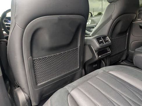 Used 2025 Mercedes-Benz GLS 63 AMG 4MATIC image 17