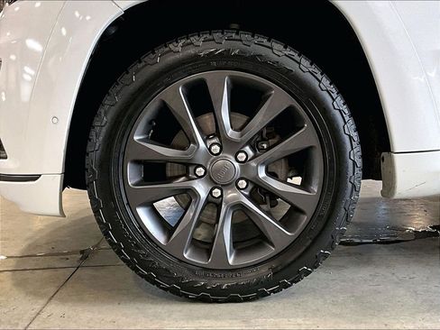 Used 2018 Jeep Grand Cherokee High Altitude AWD/4WD image 7