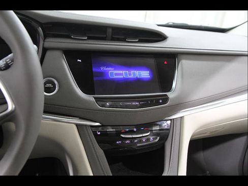 Used 2018 Cadillac XT5 Luxury AWD/4WD image 9