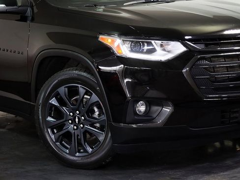 Used 2021 Chevrolet Traverse RS w/ LPO, Floor Liner Package image 8