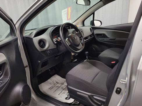 Used 2015 Toyota Yaris L FWD image 12
