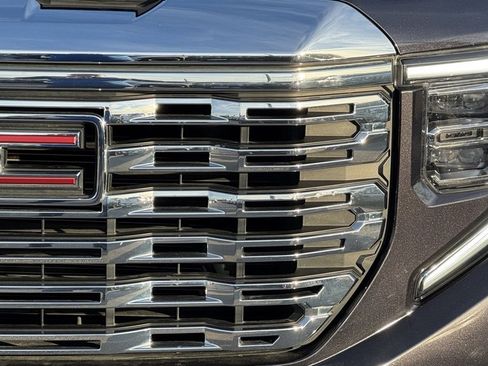 Used 2022 GMC Sierra 1500 Denali image 5