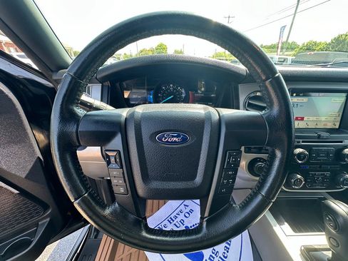 Used 2016 Ford Expedition EL XLT w/ Equipment Group 202A AWD/4WD image 13