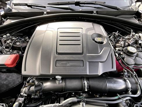 New 2026 Land Rover Range Rover Velar Dynamic SE image 11
