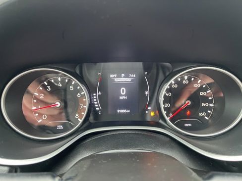 Certified 2019 Jeep Compass Latitude w/ Cold Weather Group image 20