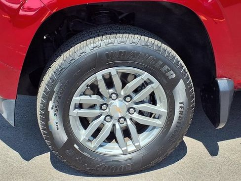 Used 2024 Chevrolet Colorado LT w/ LT Convenience Package II AWD/4WD image 26