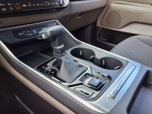 New 2026 Kia Carnival EX image 17