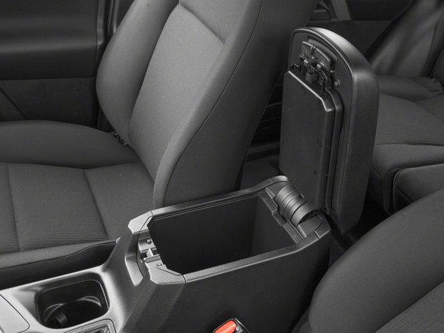 Used 2018 Toyota RAV4 LE w/ Carpet Mat Package FWD image 15