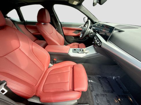 Used 2023 BMW i4 eDrive35 RWD image 32