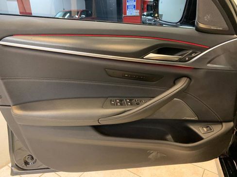 Used 2022 BMW 540i xDrive w/ M Sport Package image 14