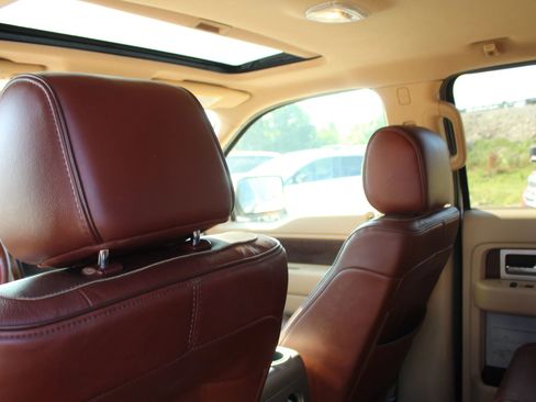 Used 2013 Ford F150 King Ranch w/ King Ranch Luxury Pkg image 24