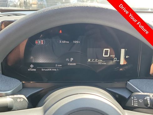 Used 2026 Nissan Kicks SV w/ SV Premium Package FWD image 9