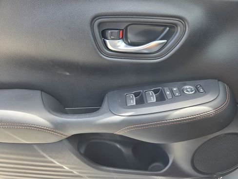 Used 2025 Honda HR-V Sport image 21