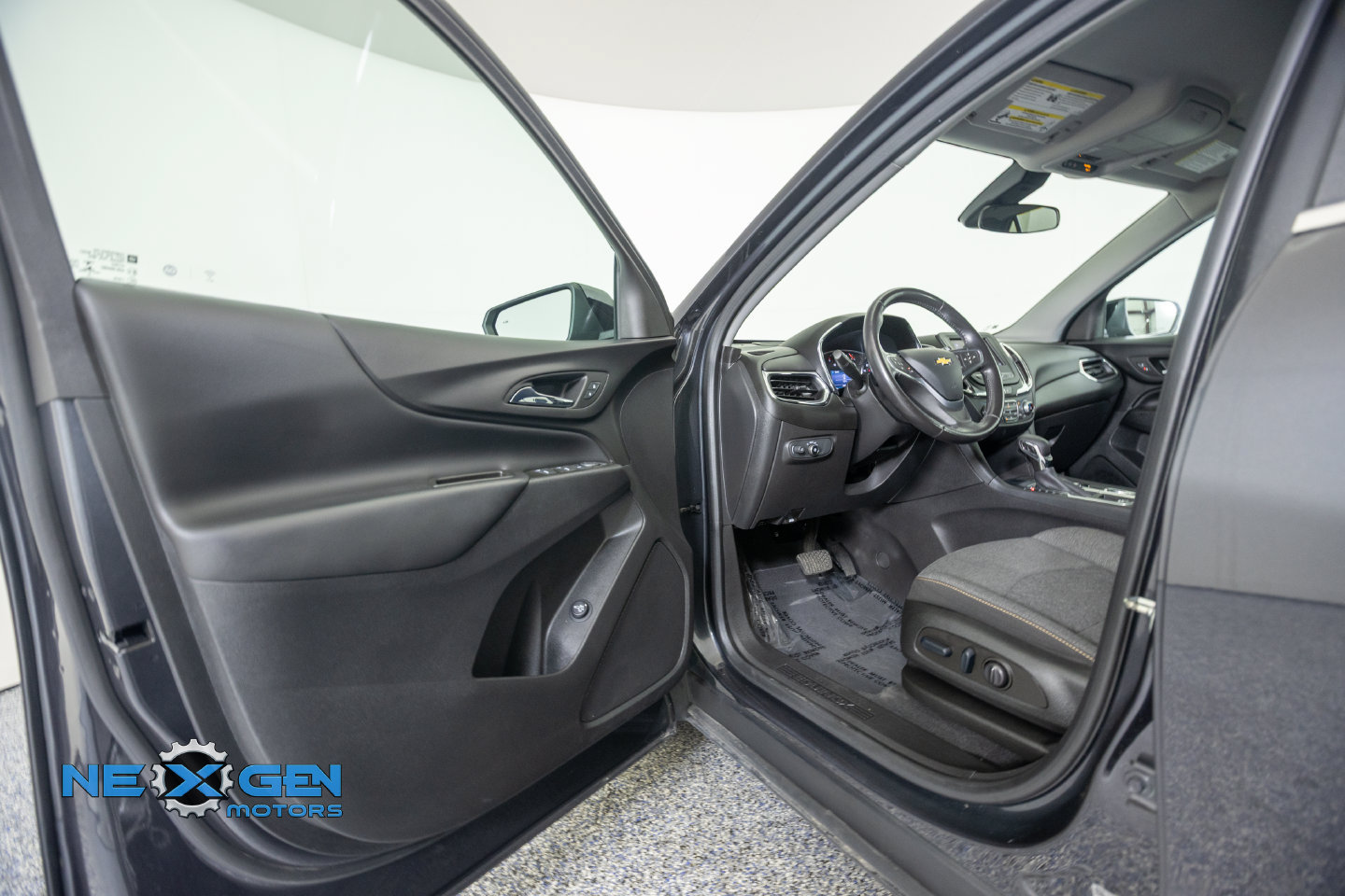 Used 2022 Chevrolet Equinox LT FWD image 10