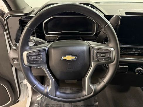 Used 2024 Chevrolet Silverado 2500 LT image 23