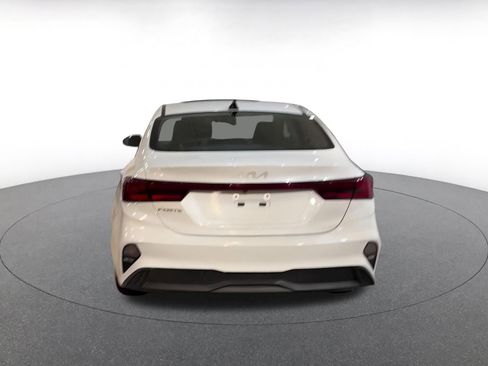 Used 2024 Kia Forte LXS image 12