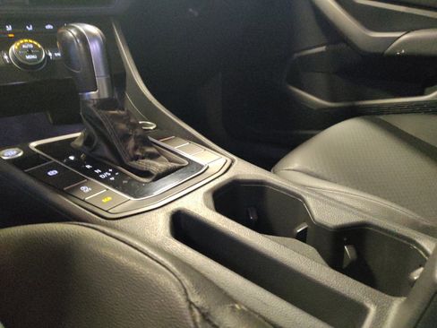 Used 2019 Volkswagen Jetta SE FWD image 26