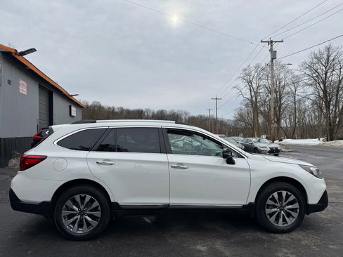 Used 2018 Subaru Outback 3.6R Touring w/ Popular Package #3 image 7