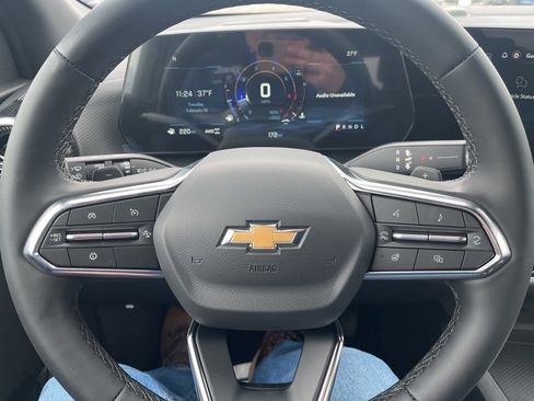 New 2026 Chevrolet Equinox LT w/ Convenience Package II image 16