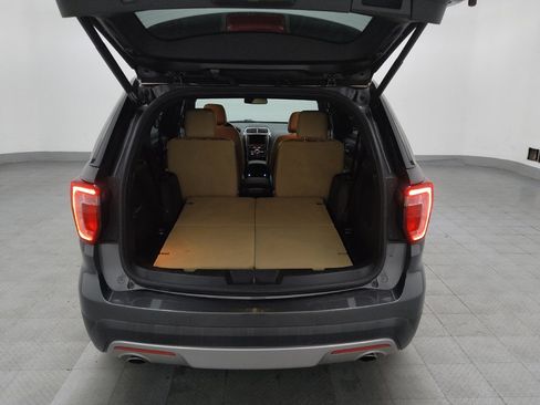 Used 2017 Ford Explorer Limited w/ Equipment Group 301A image 29