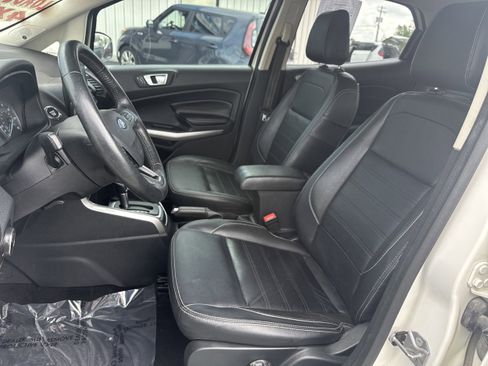 Used 2019 Ford EcoSport Titanium image 3