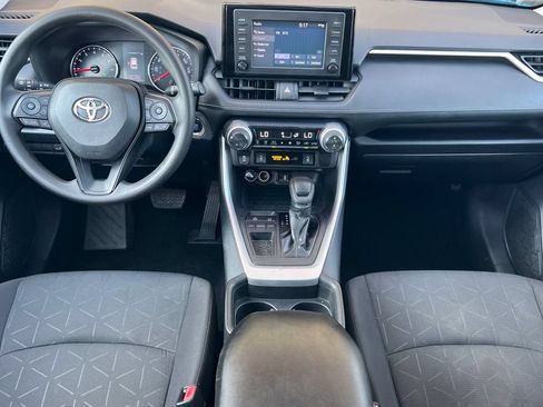 Certified 2019 Toyota RAV4 XLE w/ Convenience Package FWD image 15