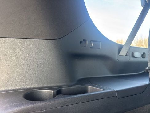 Certified 2024 Cadillac Escalade ESV Premium Luxury image 39