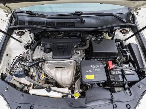 Used 2015 Toyota Camry LE FWD image 15