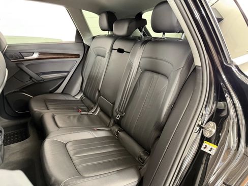 Used 2019 Audi Q5 2.0T Premium Plus w/ Premium Plus Package AWD/4WD image 35