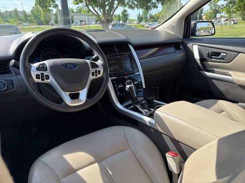 Used 2013 Ford Edge Limited w/ Driver Entry Pkg FWD image 24