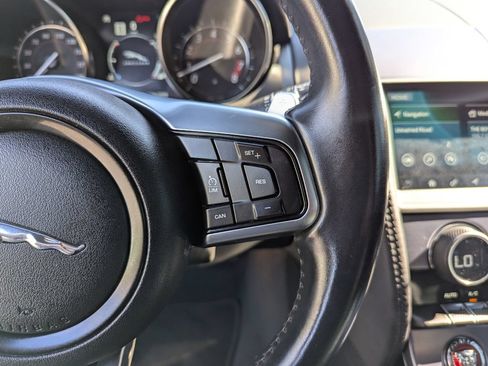 Used 2019 Jaguar F-TYPE Convertible RWD image 18