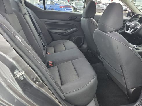 Used 2025 Nissan Altima 2.5 SV FWD image 17