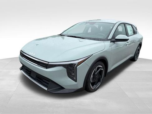 New 2026 Kia K4 GT-Line Turbo FWD image 3