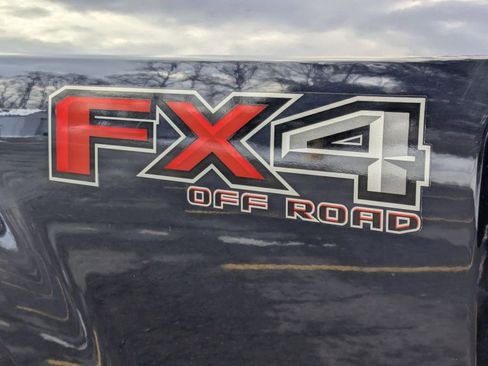 Used 2021 Ford F350 Lariat w/ Chrome Package image 30