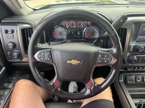 Used 2019 Chevrolet Silverado 2500 LTZ w/ Midnight Edition AWD/4WD image 17