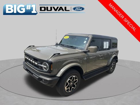 Certified 2025 Ford Bronco Outer Banks AWD/4WD image 2